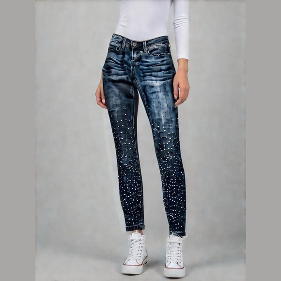 G by Giuliana Denim - G by Giuliana Jeans Size 2 Dark Wash Rhinestone Detail on Front of Leg NWT
